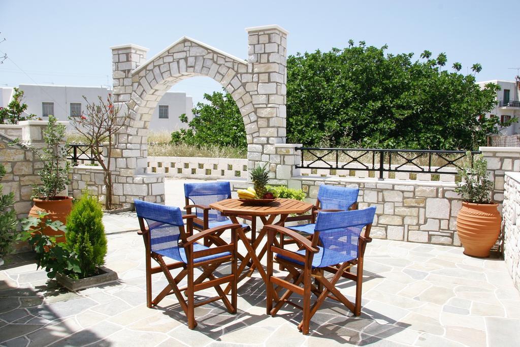 Anna Platanou Hotel Парос Стая снимка